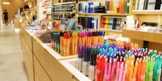 🛍️ راهنمای خرید لوازم التحریر اقتصادی در تهران ۱۴۰۵